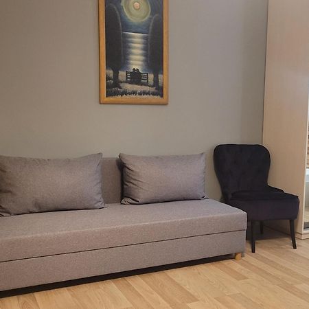 Mini Hotel On Demiivska Киев Екстериор снимка