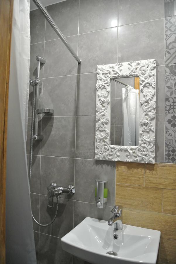 Mini Hotel On Demiivska Киев Екстериор снимка