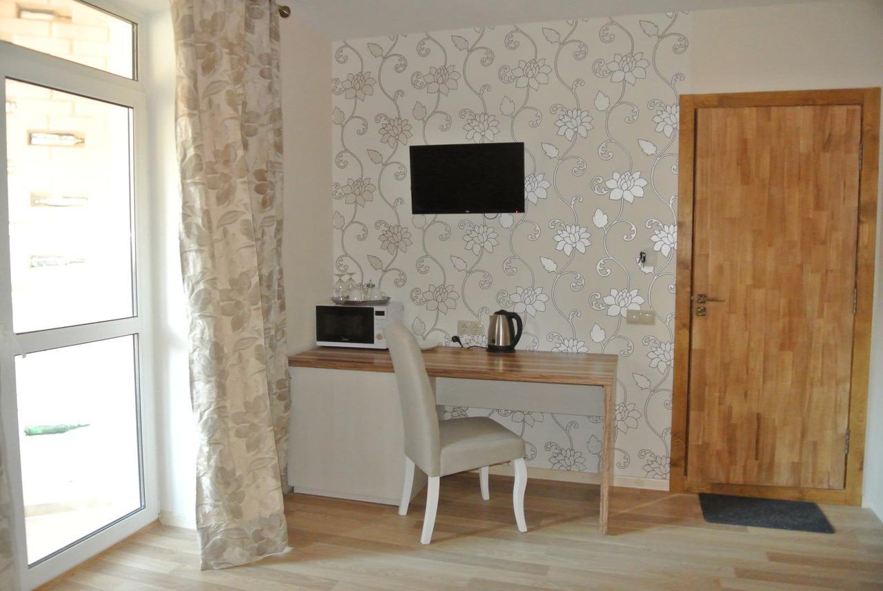 Mini Hotel On Demiivska Киев Екстериор снимка